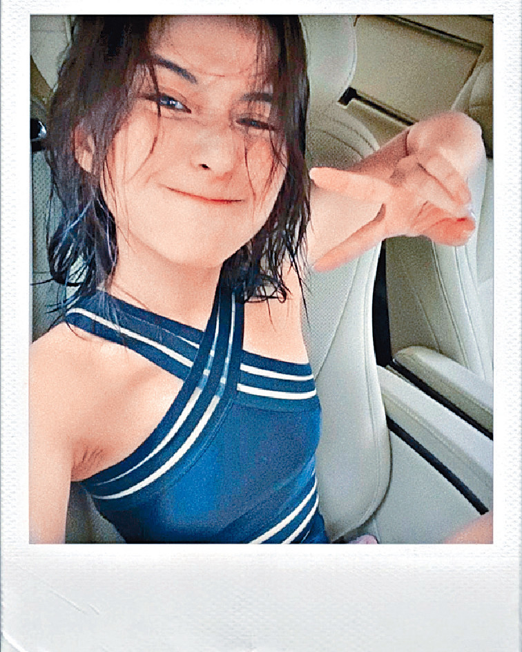 ■超蓮大方分享素顏近攝相片。