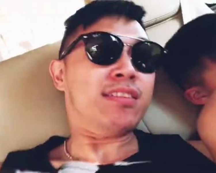 MC Jin騷歌喉,囝囝畀面讚好聽。MC Jin微博圖片