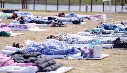 世界睡眠日，上海舉行睡覺比賽。 新聞晨報