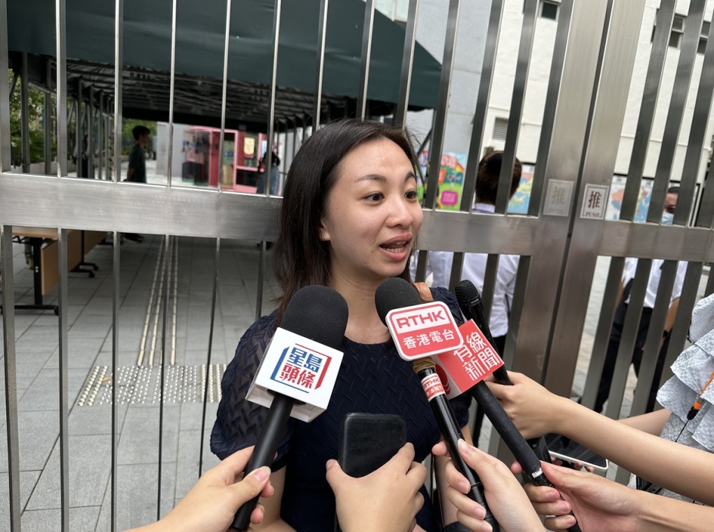 市民黄小姐表示，她作为香港青年，很关心香港人口老化及少子化的问题。何嘉敏摄