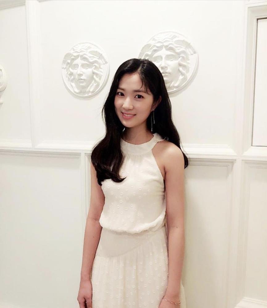 金惠奫從16歲開始已經演戲,不過一直都是做臨時演員。