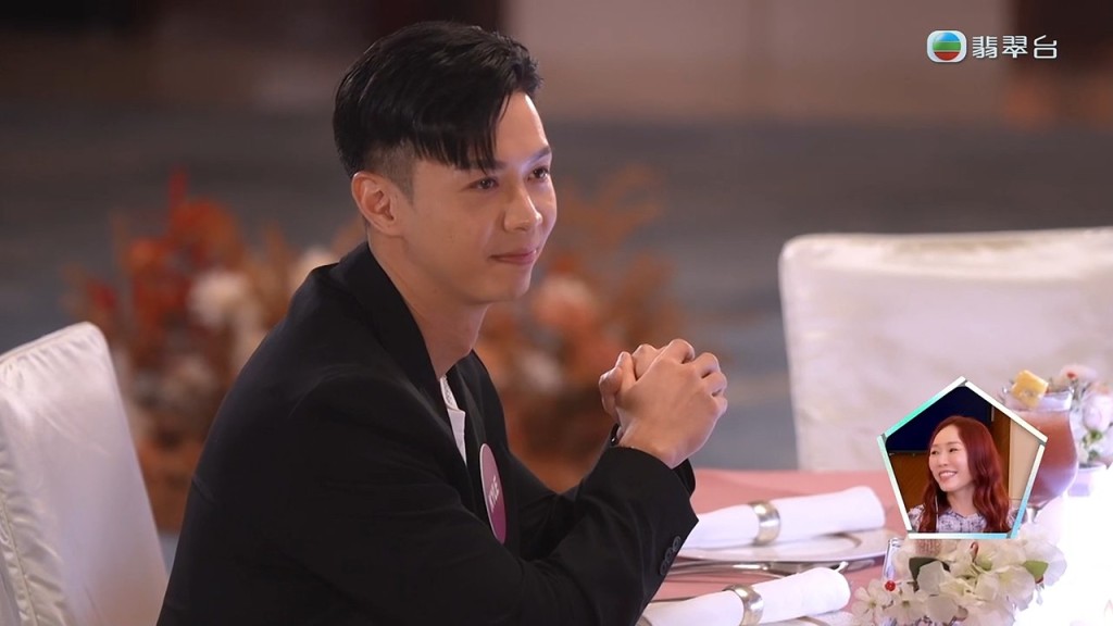 李爾晨（Kyle）看見心儀對象郭珮文（Juliana）後，難掩喜悅之情。