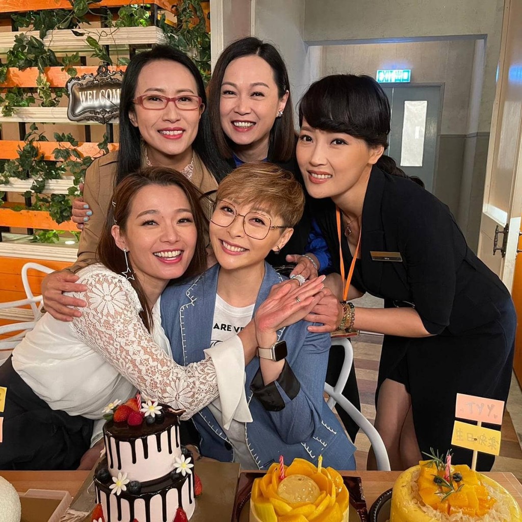 姚瑩瑩在社交網貼生日相。