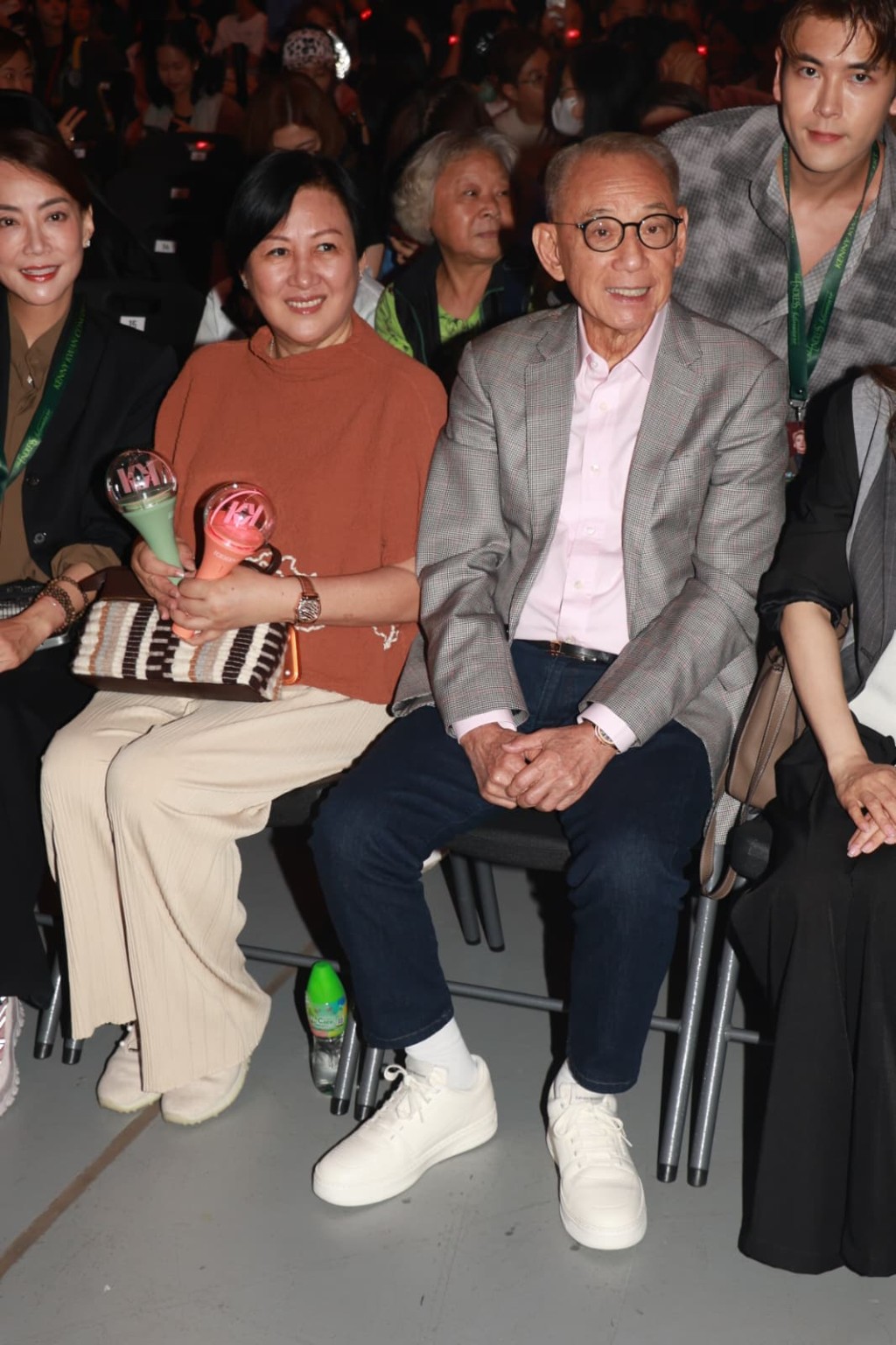 英皇集團主席楊受成博士與太太