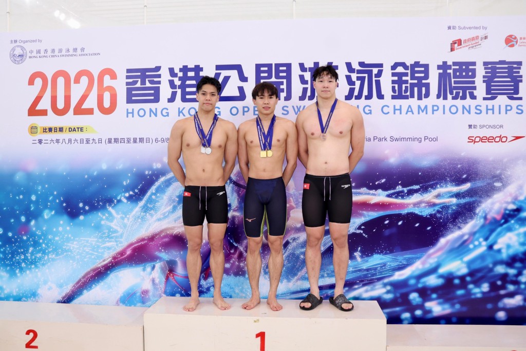 這三位年輕的蛙泳專家，左起麥世霆、張智傑及徐奕祺，在良性競爭下，齊創佳績。徐嘉華攝