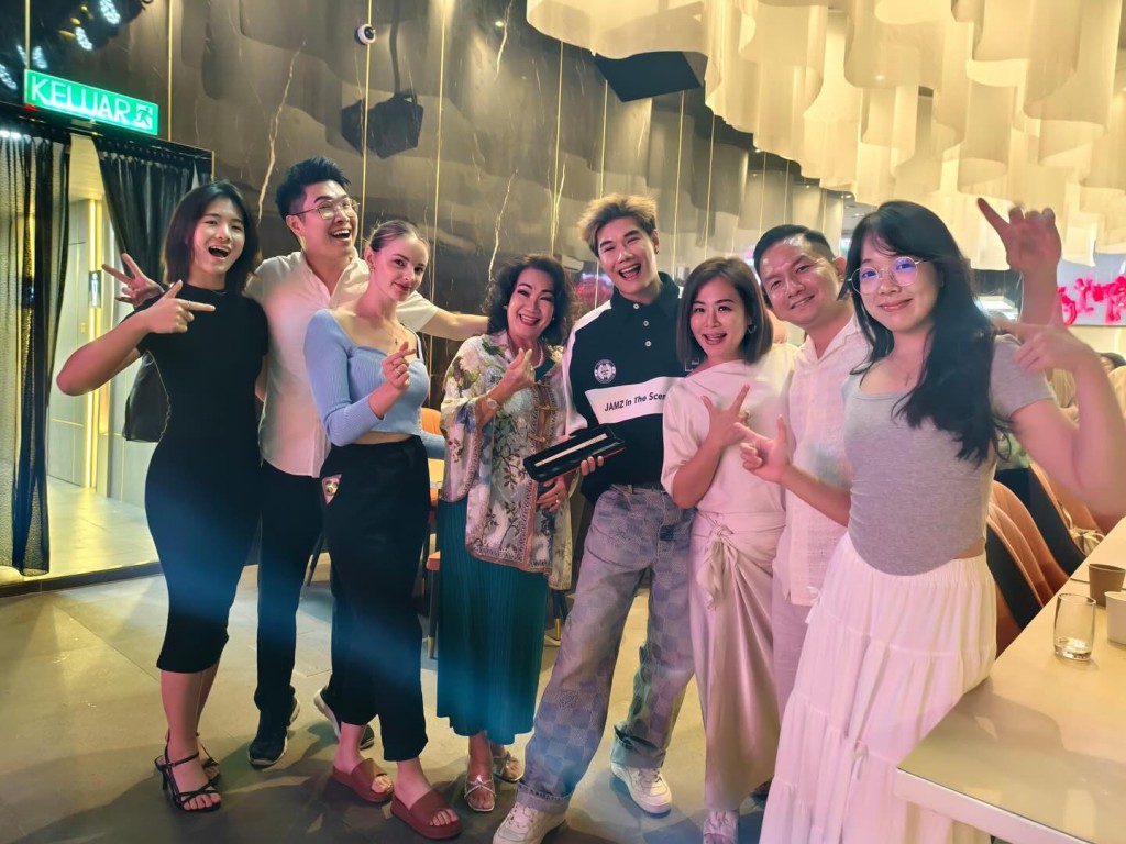 張與辰得家人支持。 張與辰得家人支持。