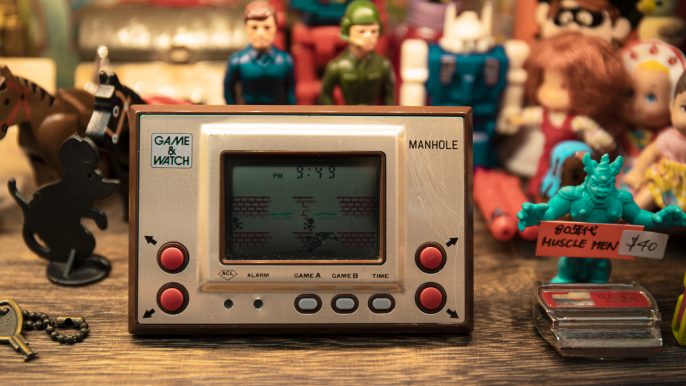 Game & Watch 「過橋抽板」的遊戲關卡會愈來愈快,務求讓玩家失手。