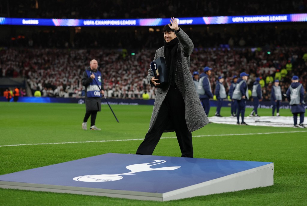 今夏轉戰美職的孫興慜回到熱刺主場，正式與球迷道別。路透社