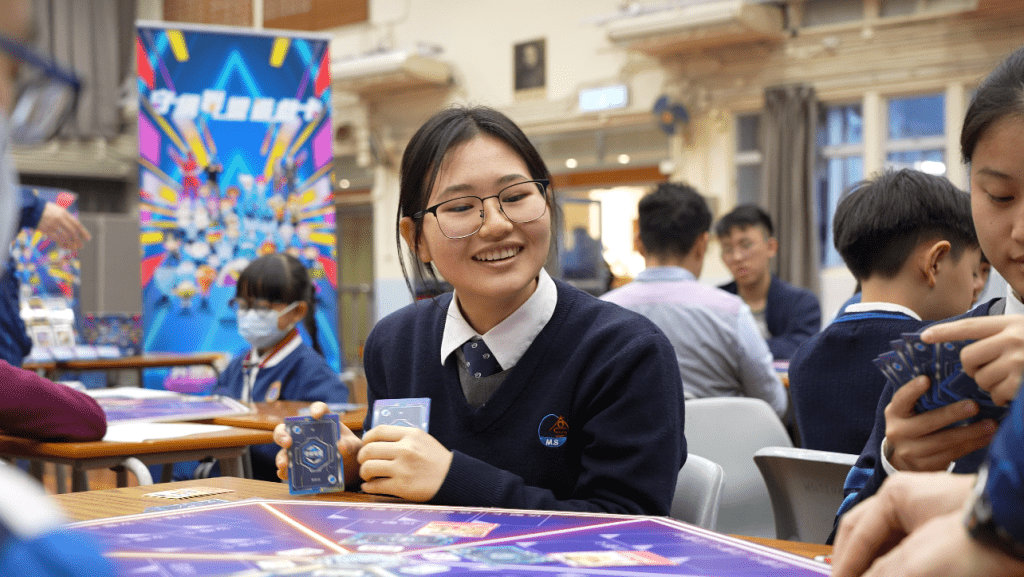 每名學生透過卡牌學懂不同的騙案類型及反騙案手法。