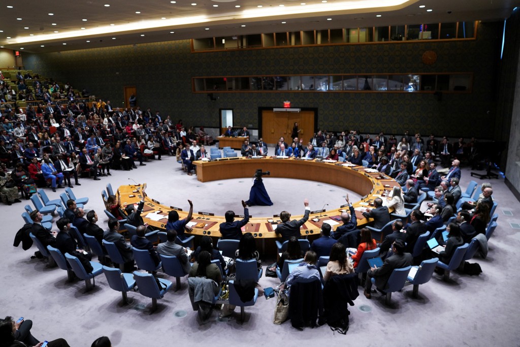 联合国安理会讨论以巴冲突，成员国分歧严重。路透社