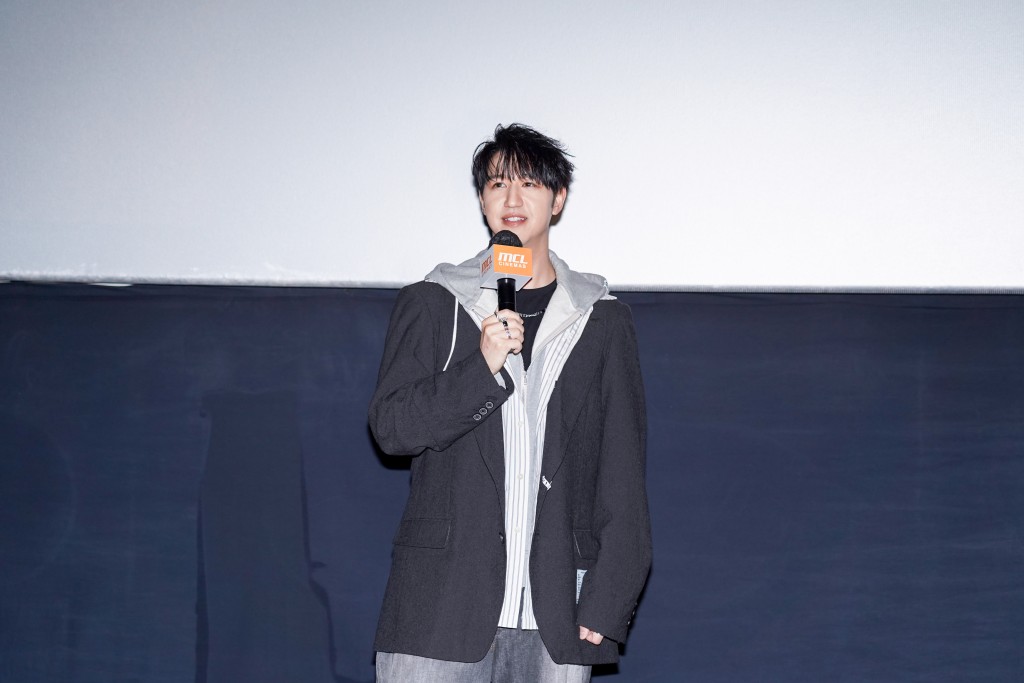 馮允謙全新派台廣東歌作品《Break Me Down》上架。