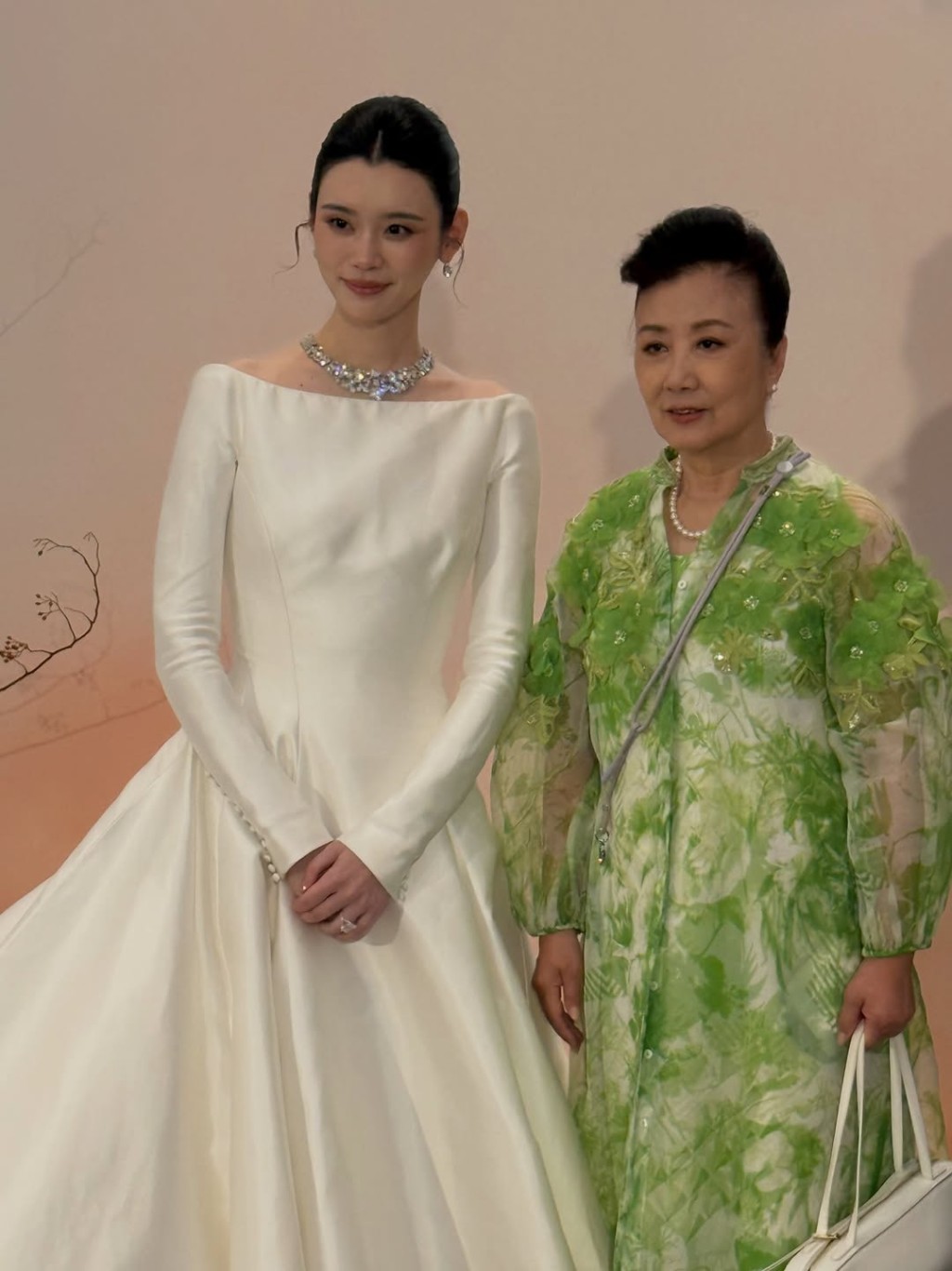 何猷君奚夢瑤