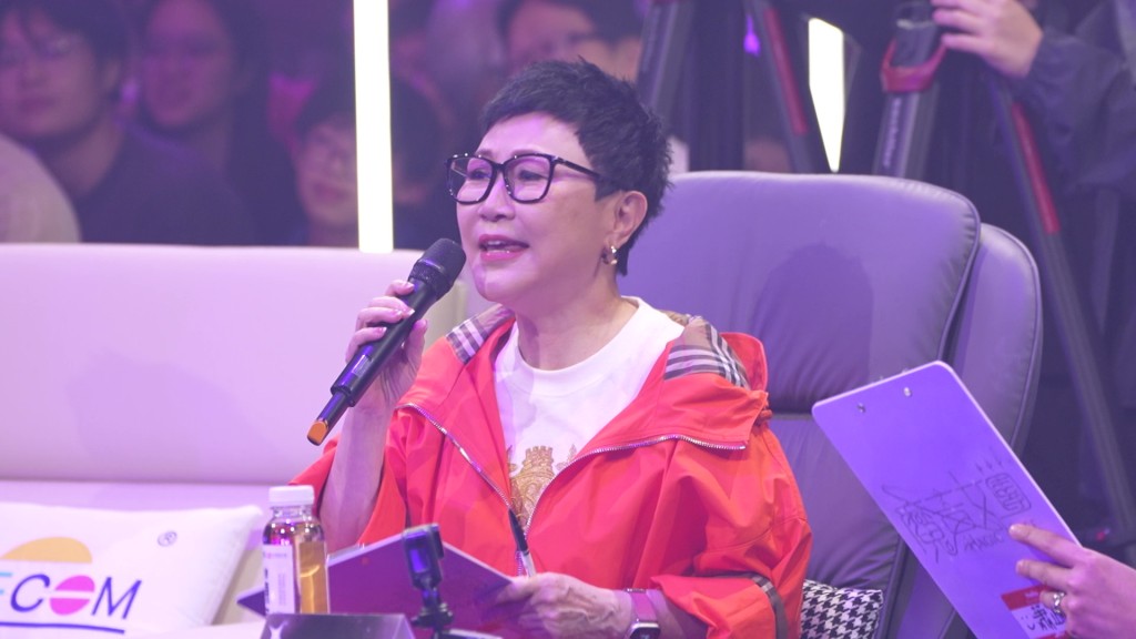 Miss Chan Chan對練習生表現有驚喜。