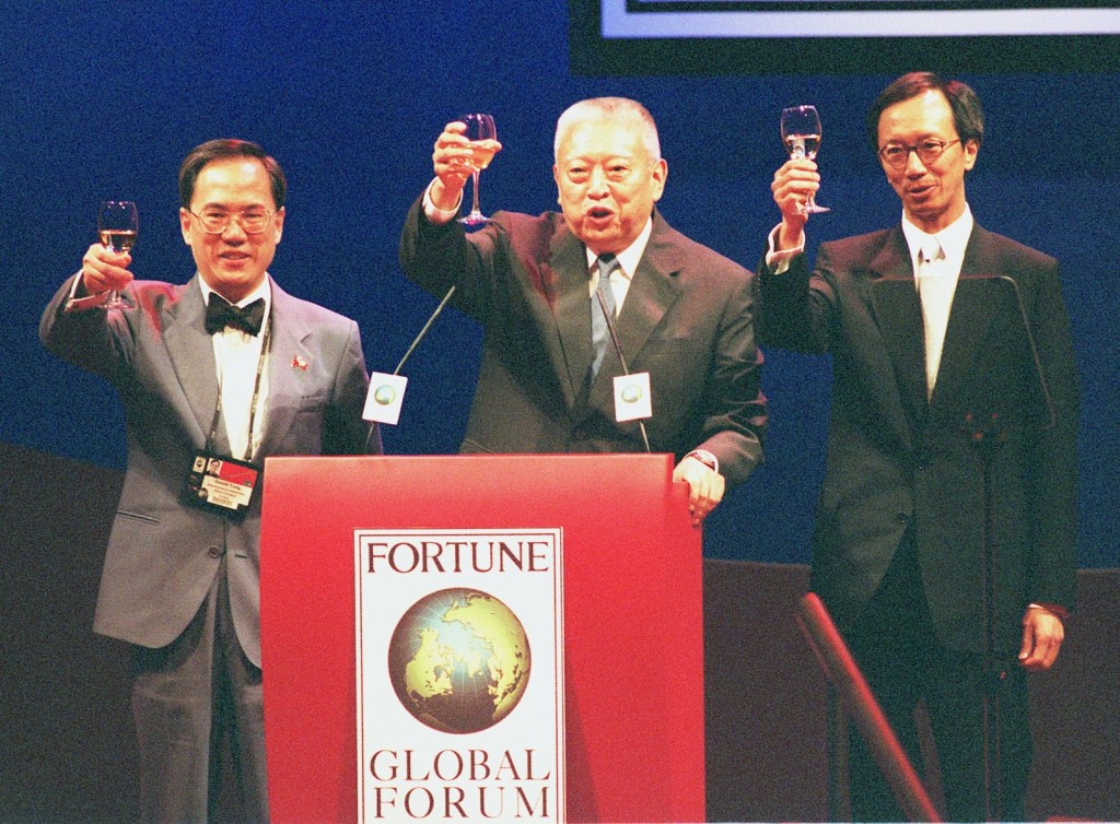 梁錦松形容董建華既是他的上司,更是他的恩師。 梁錦松形容董建華既是他的上司,更是他的恩師。
