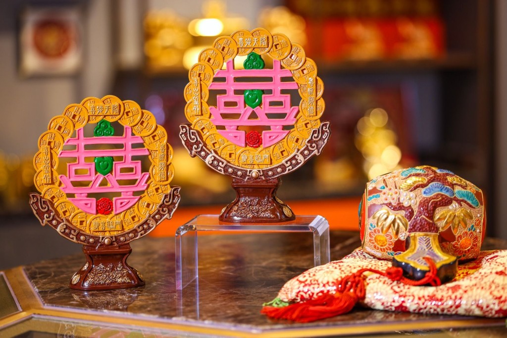 「五福」通常也指「福祿壽喜財」 ,有朋友說家中擺放了一個「喜」字,真的應驗「喜出望外」! 「五福」通常也指「福祿壽喜財」 ,有朋友說家中擺放了一個「喜」字,真的應驗「喜出望外」!