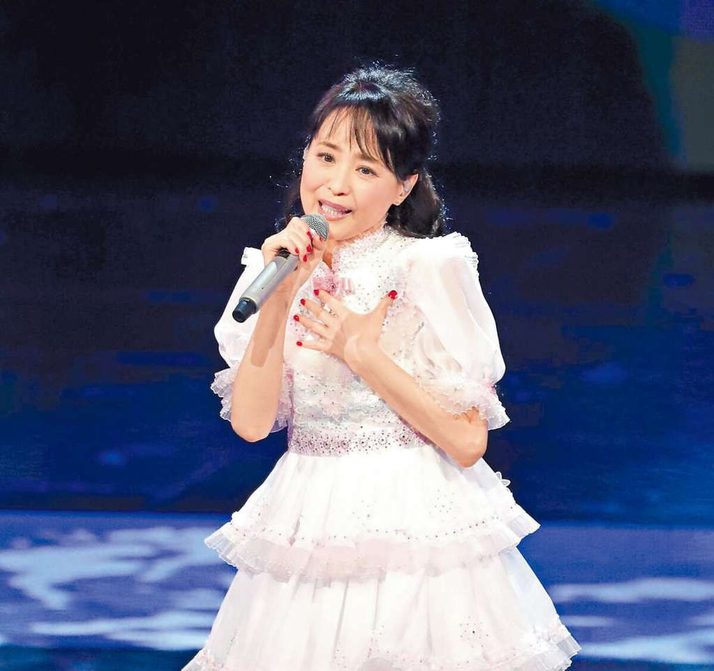 松田聖子喪女後首登台,數度落淚。