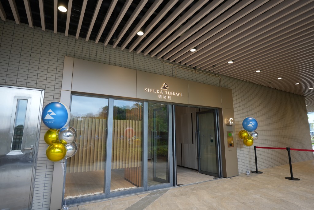 資助出售房屋「樂嶺軒」會提供100伙兩房單位予宏福苑受影響居民選購。