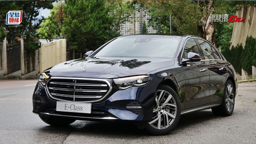 平治今年将会推出四款PHEV新车，其中E300e Hybrid插电混能中型行政房车率先扺港，售价$829,000起。