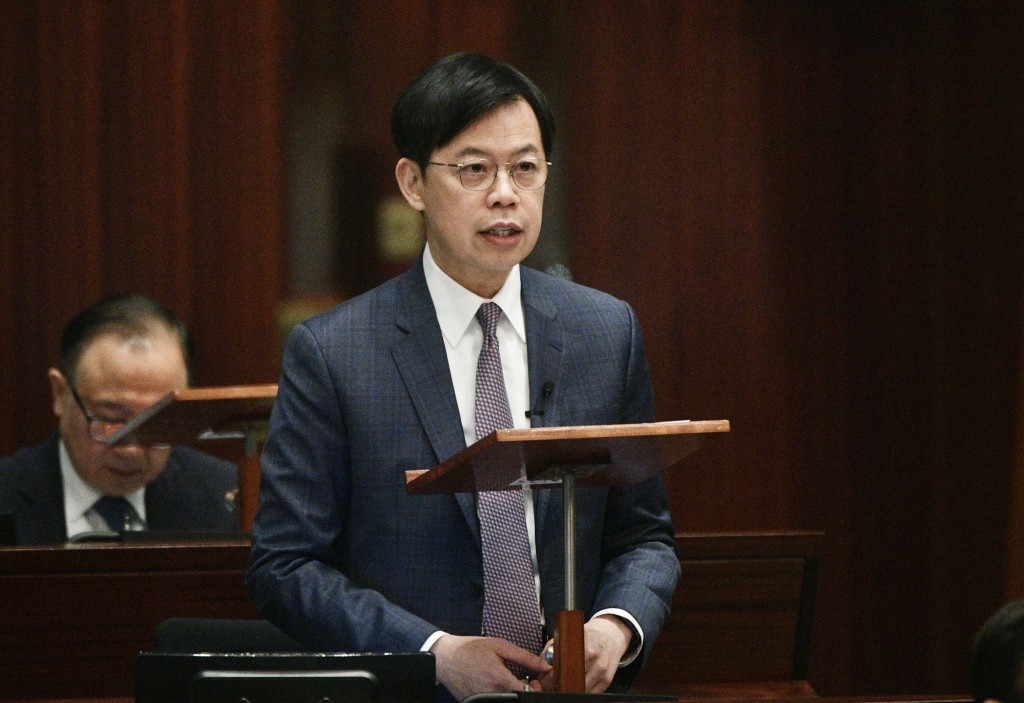 陳振英希望政府持續關注本港稅務寬免及兩級制標準稅率，對香港競爭力的影響，同時引入非稅務措施讓香港持續保持吸引力。資料圖片