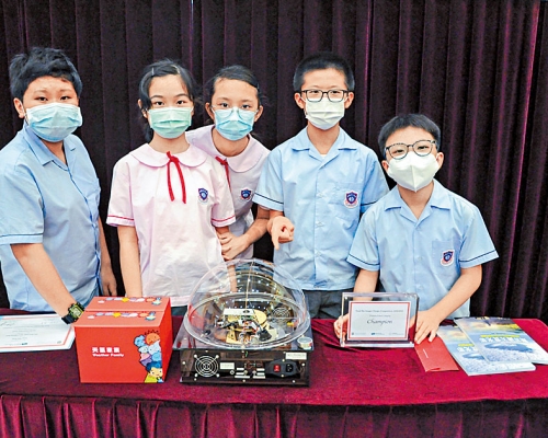 上水惠州公立學校五名學生製作的全域觀天儀，在「全域觀天儀設計比賽」獲得小學組冠軍。 港大提供