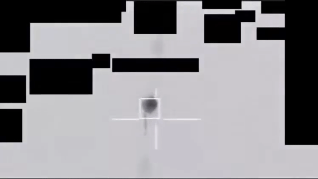 美国战争部公开F-16战机击中UFO爆炸的画面。