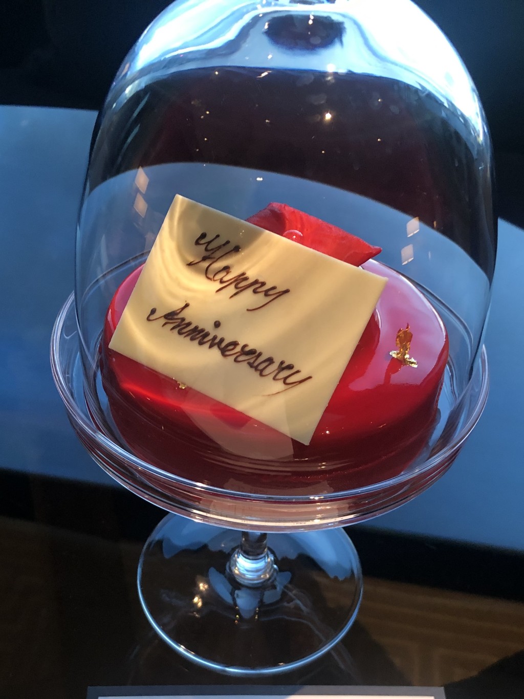 Robynn跟老公剛慶祝拍拖十周年紀念。