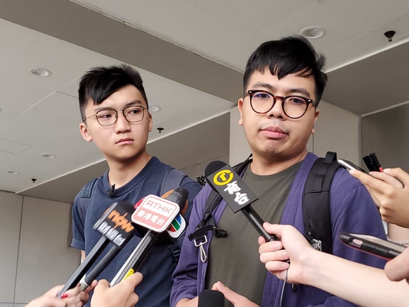 香港眾志主席林朗彥(右)、副主席鄭家朗(左)