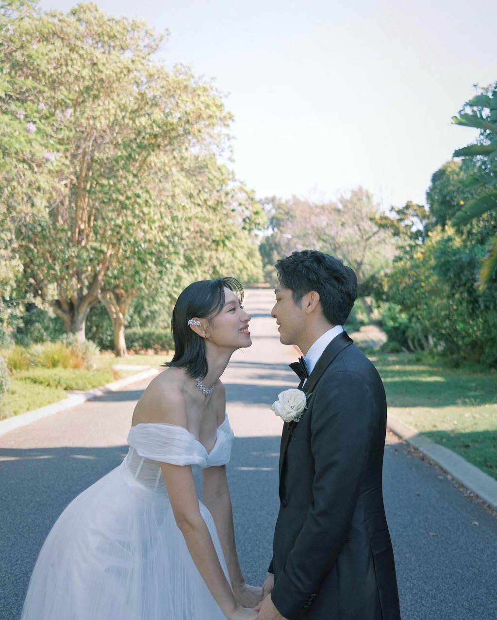 王丹妮去年与罗孝勇在澳洲补办婚礼。