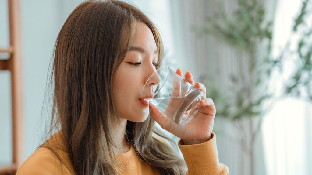 邊吃飯邊喝水、血糖飆升？營養師教7招穩血糖 搭配1調味料效果翻倍