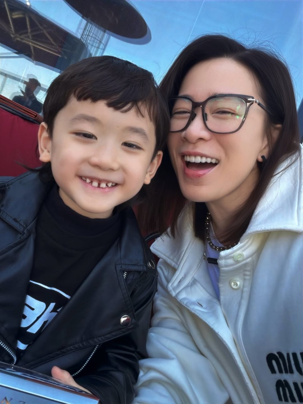 佘詩曼與Jaco情如母子。