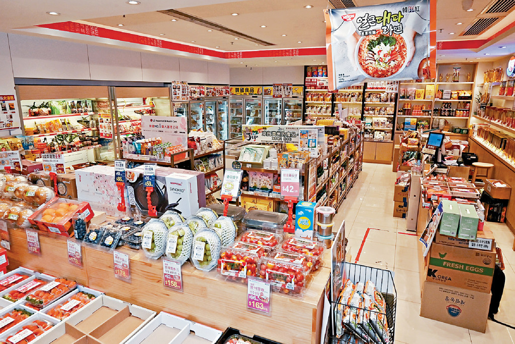 ■零售店的韓國農產品多元化，早前更增售韓國廚具家品，迎合不同年齡層的客人需要。