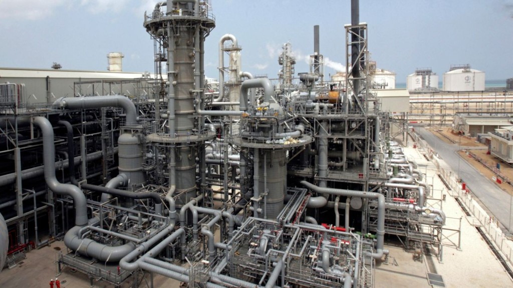 卡塔尔的拉斯拉凡工业城是全球最大液化天然气生产枢纽。美联社