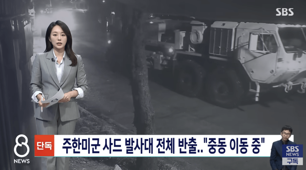 在長約10分鐘的片段中,共有6台大型車輛接連駛過。 在長約10分鐘的片段中,共有6台大型車輛接連駛過。