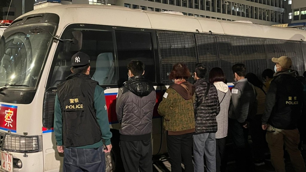 行動中警方拘捕17人。警方圖片