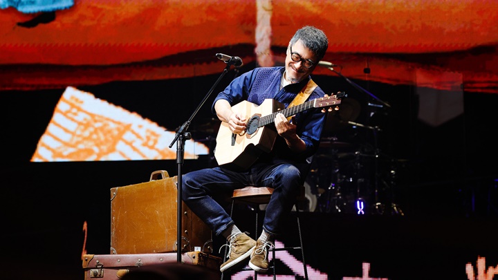 李宗盛17日在台北小巨蛋骚，就似跟老朋友相聚。