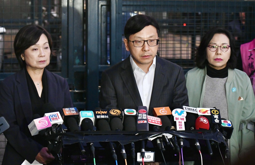 勞福局局長孫玉菡表示，現時已為超過1100名住戶登記，安排一戶一社工。