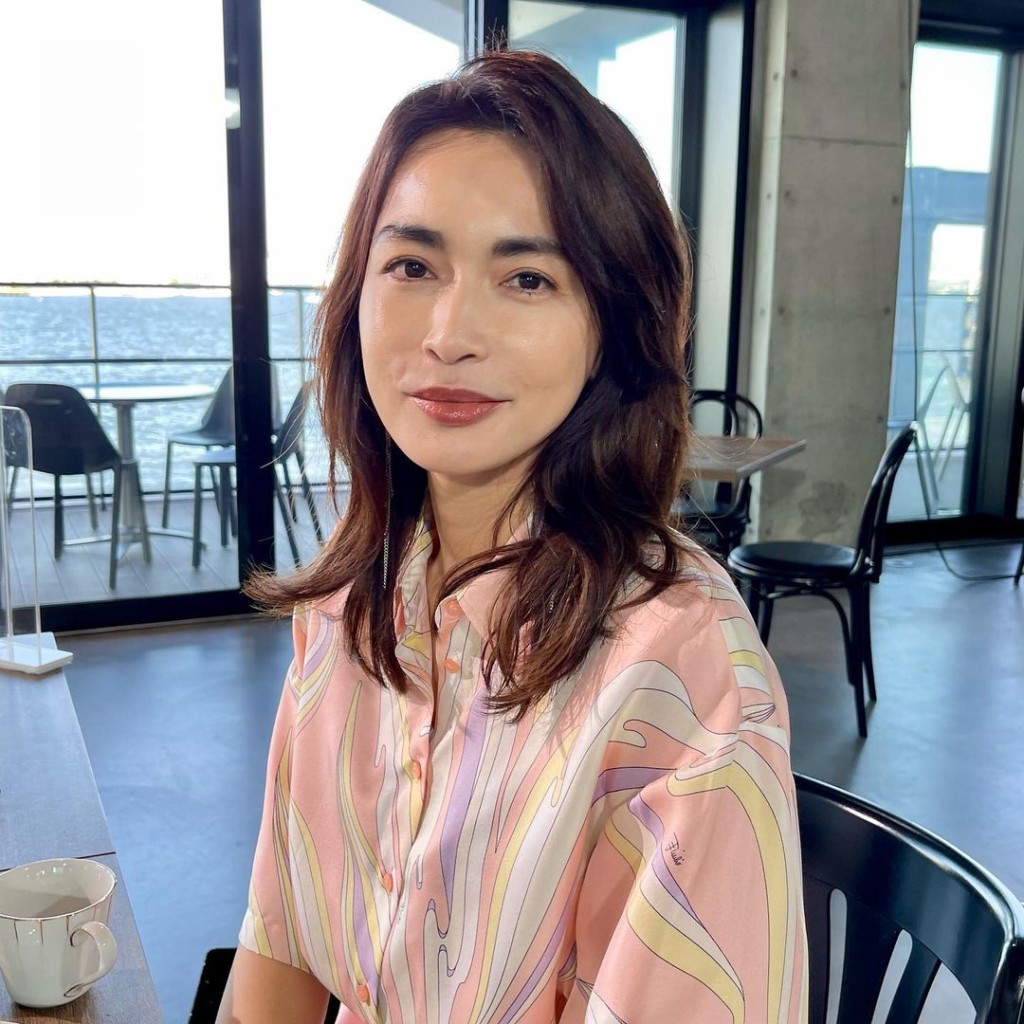 長谷川被指為挽救婚姻整容,但微調過度崩壞了。