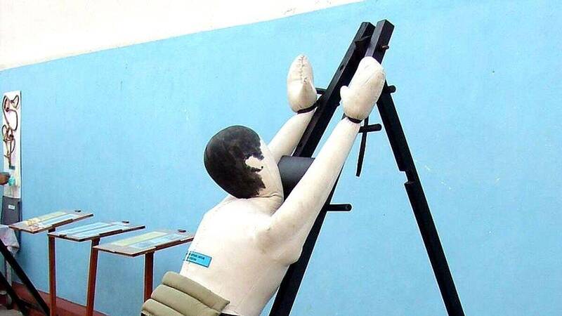 新加坡鞭刑首次纳入诈骗犯罪惩罚。维基网站