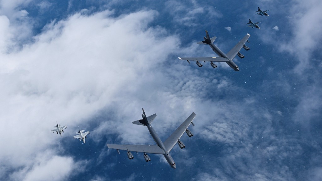 美國B-52H戰略轟炸機參與美日韓空中聯合軍演。 美聯社