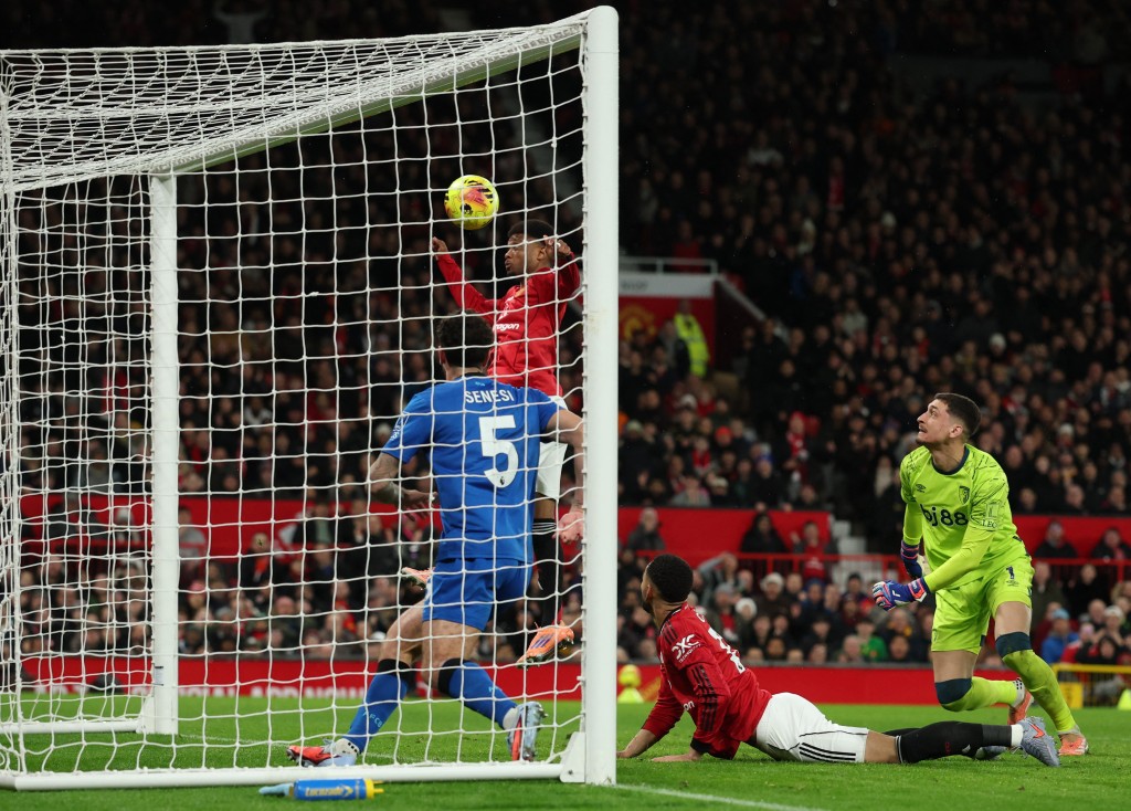 阿密特迪亞路近門頂入，曼聯先開紀錄。路透社