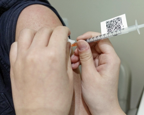 中銀人壽夥醫思健康提供「免費新冠疫苗接種前健康評估」。資料圖片