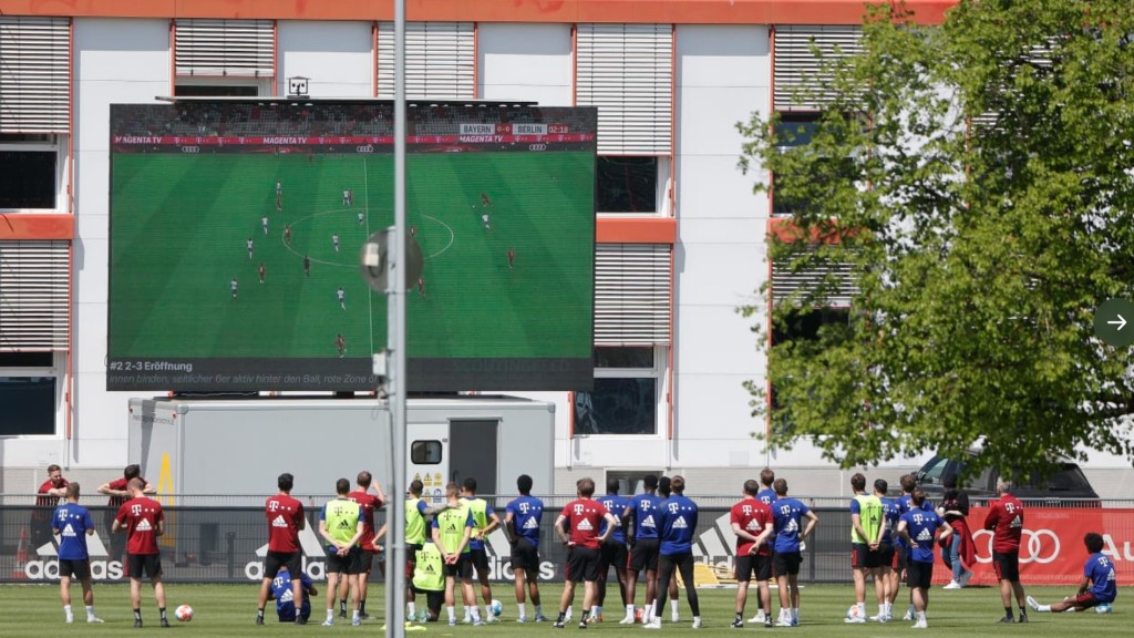 拜仁慕尼黑訓練場的電視牆周四開始使用。網上圖片