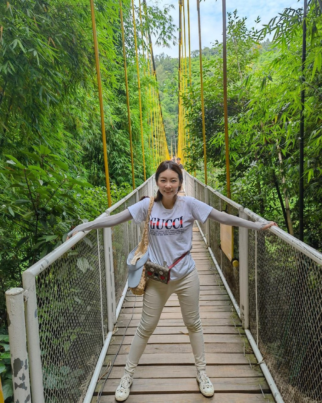 除了浸溫馨,張韋怡也有周圍觀光。