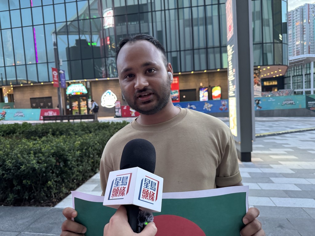 居港6年的Arafat指，兩邊都支持。