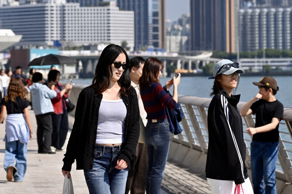 今晚轉涼,氣溫介乎17°C至20°C。資料圖片 今晚轉涼,氣溫介乎17°C至20°C。資料圖片