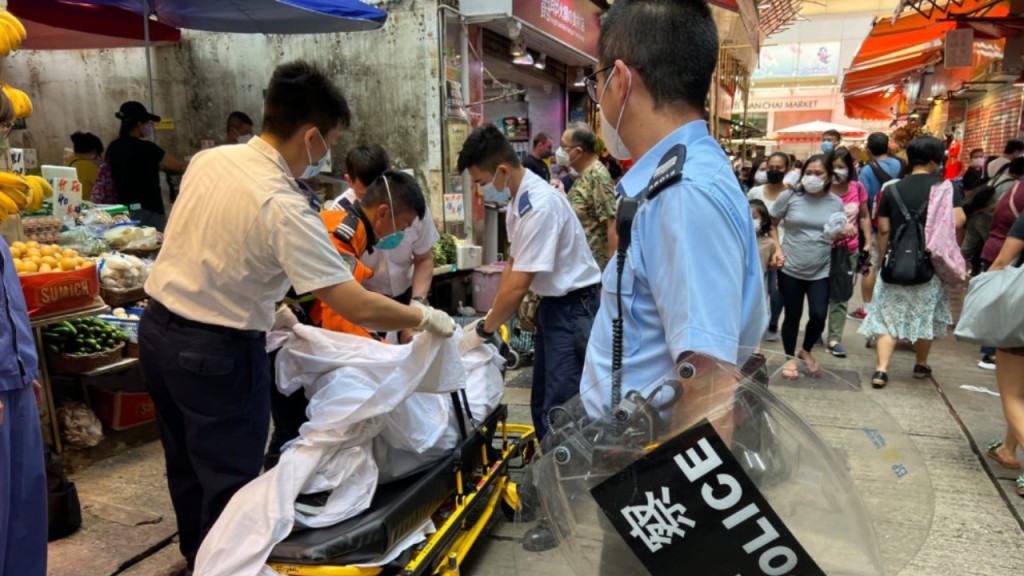 灣仔菜販不忿被票控 揮手機繩襲食環人員罪成囚11日。資料圖片