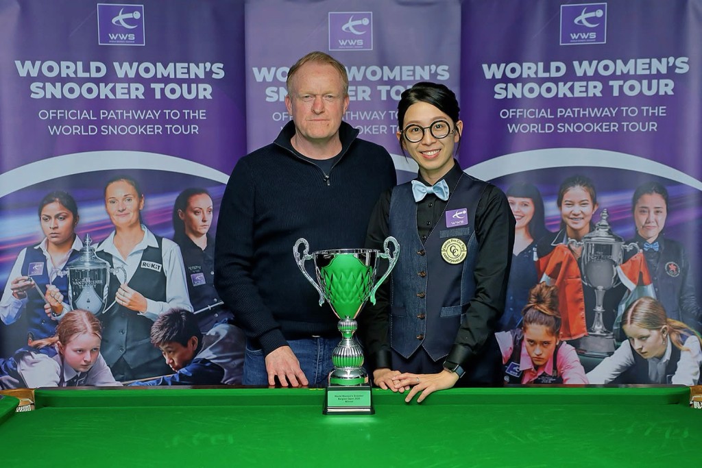 港隊總教練郭偉恩帶領球隊出戰比利時賽事。照片由公關提供