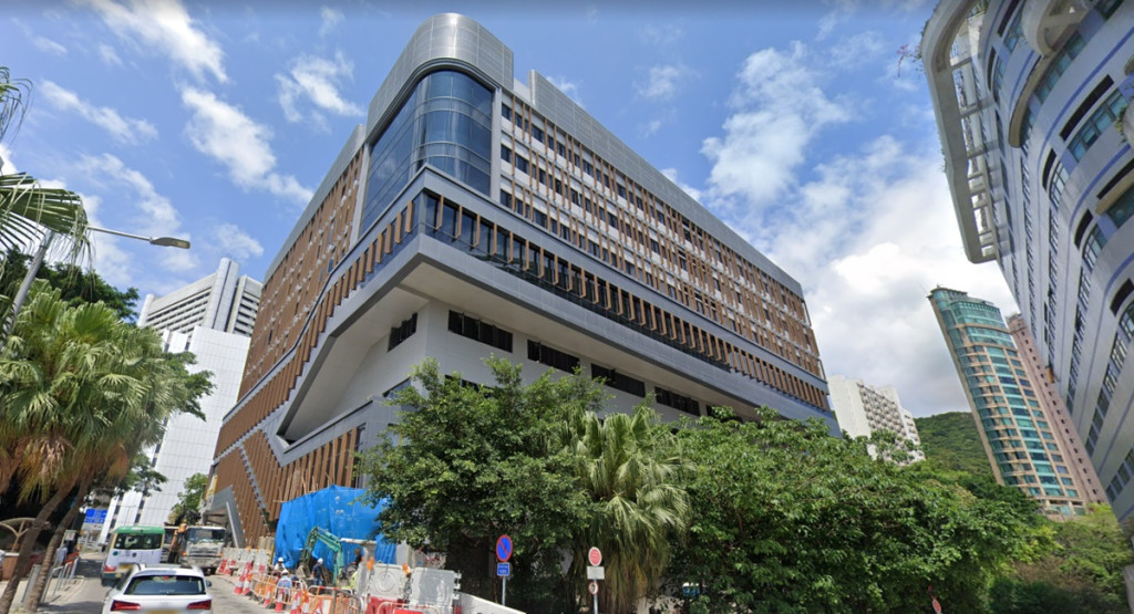 港大中醫藥學院及專科臨床教研中心已搬遷至港大醫學院學術樓。網上圖片