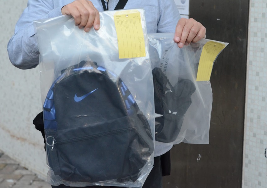 探員行動中檢獲鐵珠等物品。