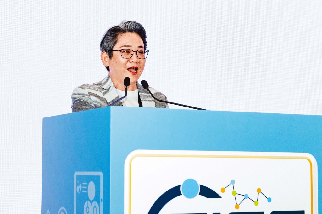 香港社會服務聯會行政總裁陳文宜議員